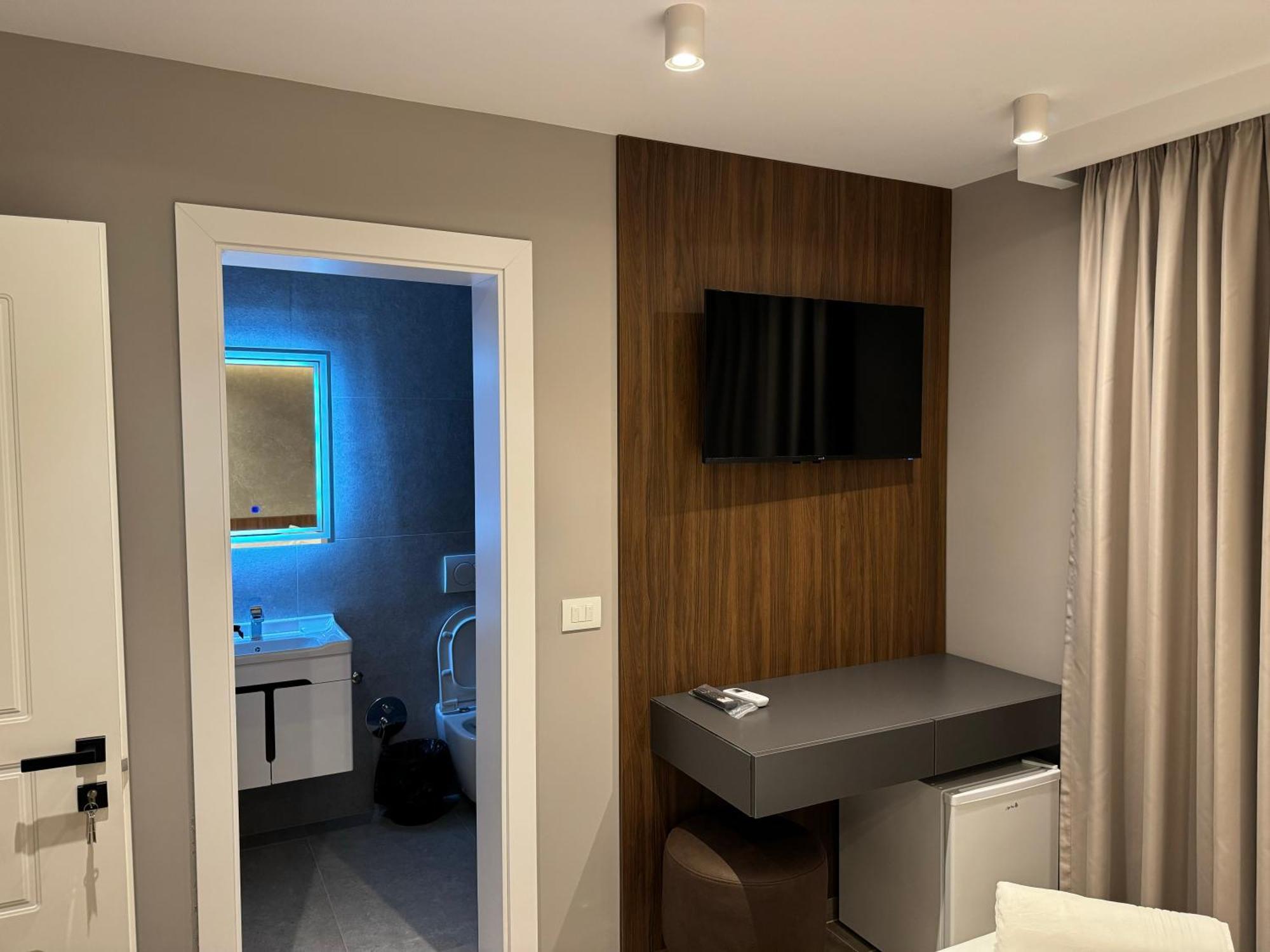 Side Airport Hotel Krujë 外观 照片